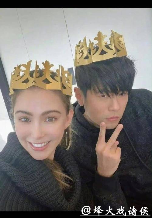 被强直性脊柱炎折磨的周杰伦,澳网状态引担忧,昆凌从导购到女老板,15岁年龄差藏不住了! 被强直性脊柱炎折磨的周杰伦,澳网状态引担忧,昆凌从导购到女老板,15岁年龄差藏不住了!